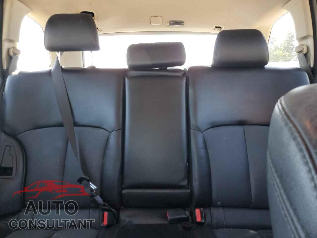 SUBARU OUTBACK 2013 - 4S4BRGLC8D3234576