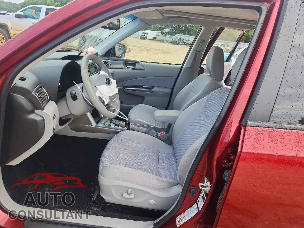 SUBARU FORESTER 2011 - JF2SHBDC0BH713875