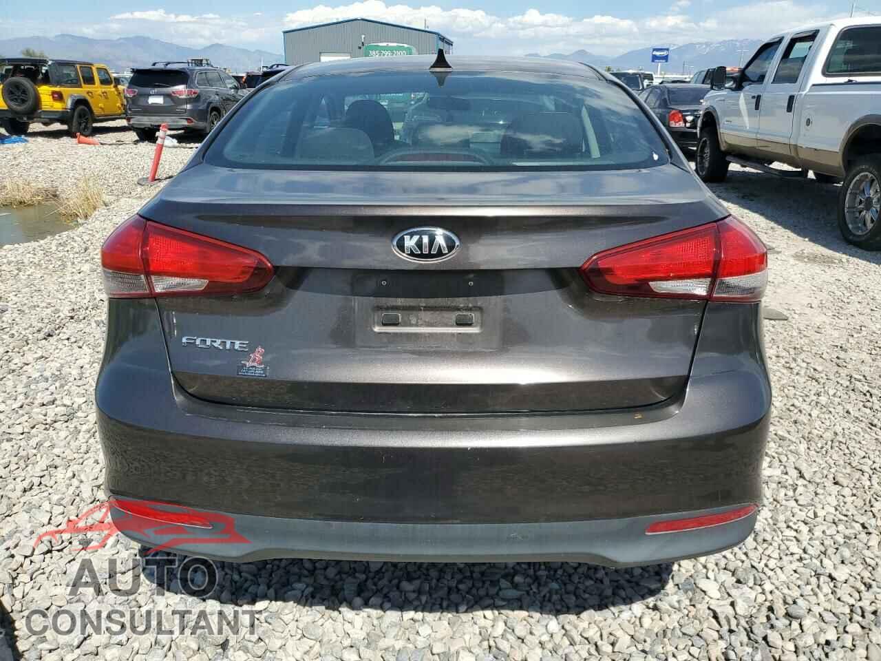 KIA FORTE 2017 - 3KPFK4A76HE037726