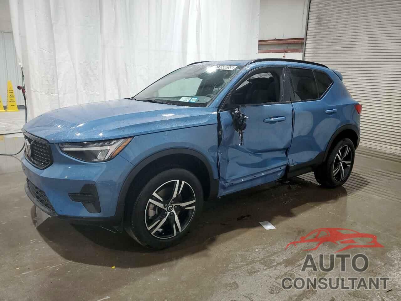 VOLVO XC40 CORE 2024 - YV4L12UK7R2331125