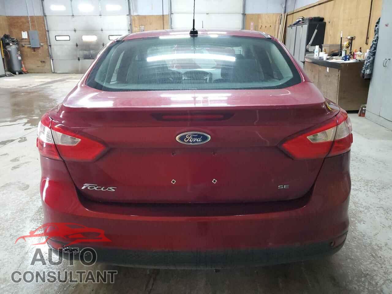 FORD FOCUS 2014 - 1FADP3F27EL152103