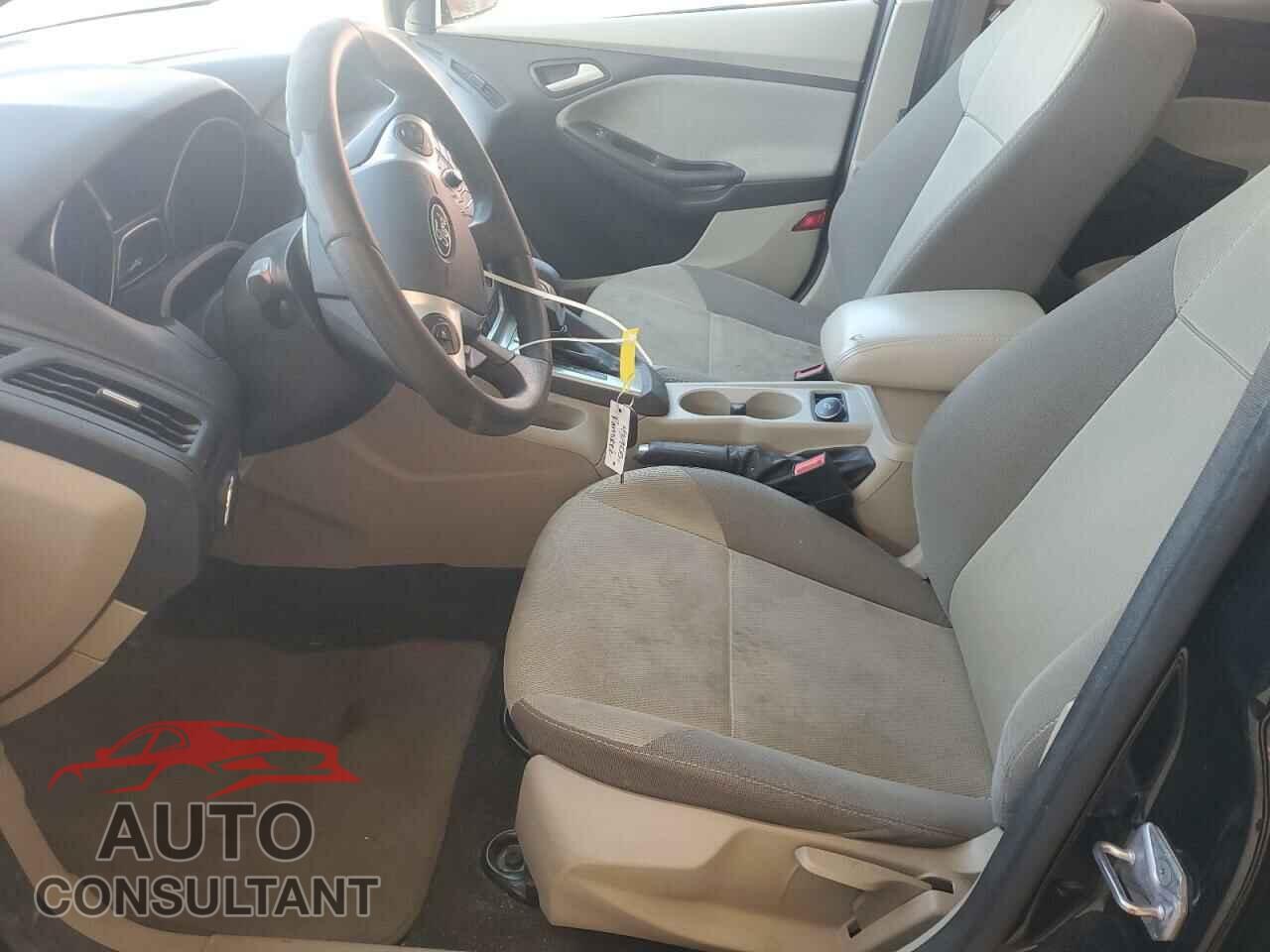 FORD FOCUS 2014 - 1FADP3K24EL123812