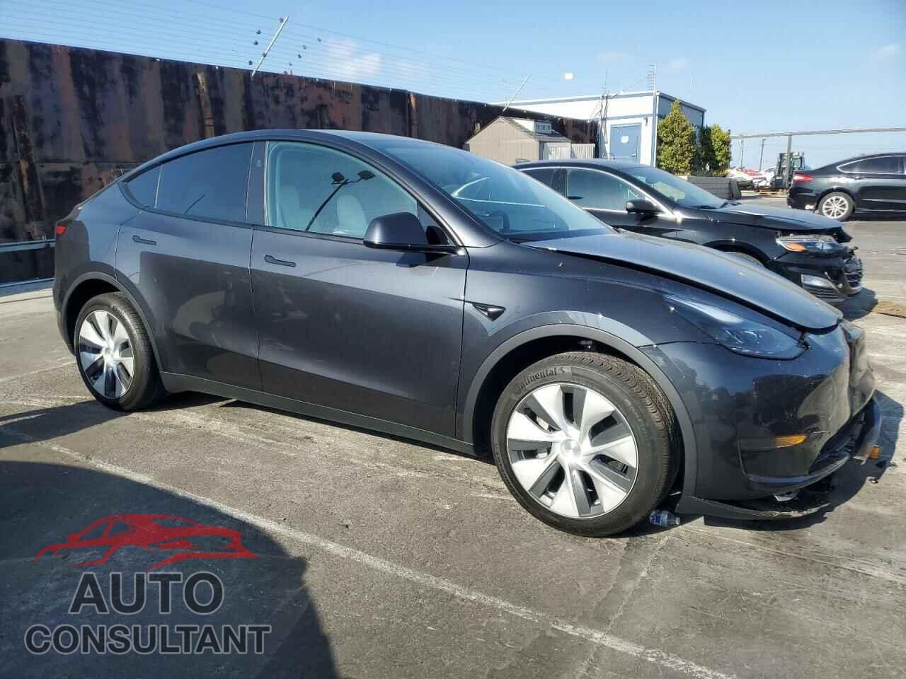 TESLA MODEL Y 2024 - 7SAYGDED4RF051925