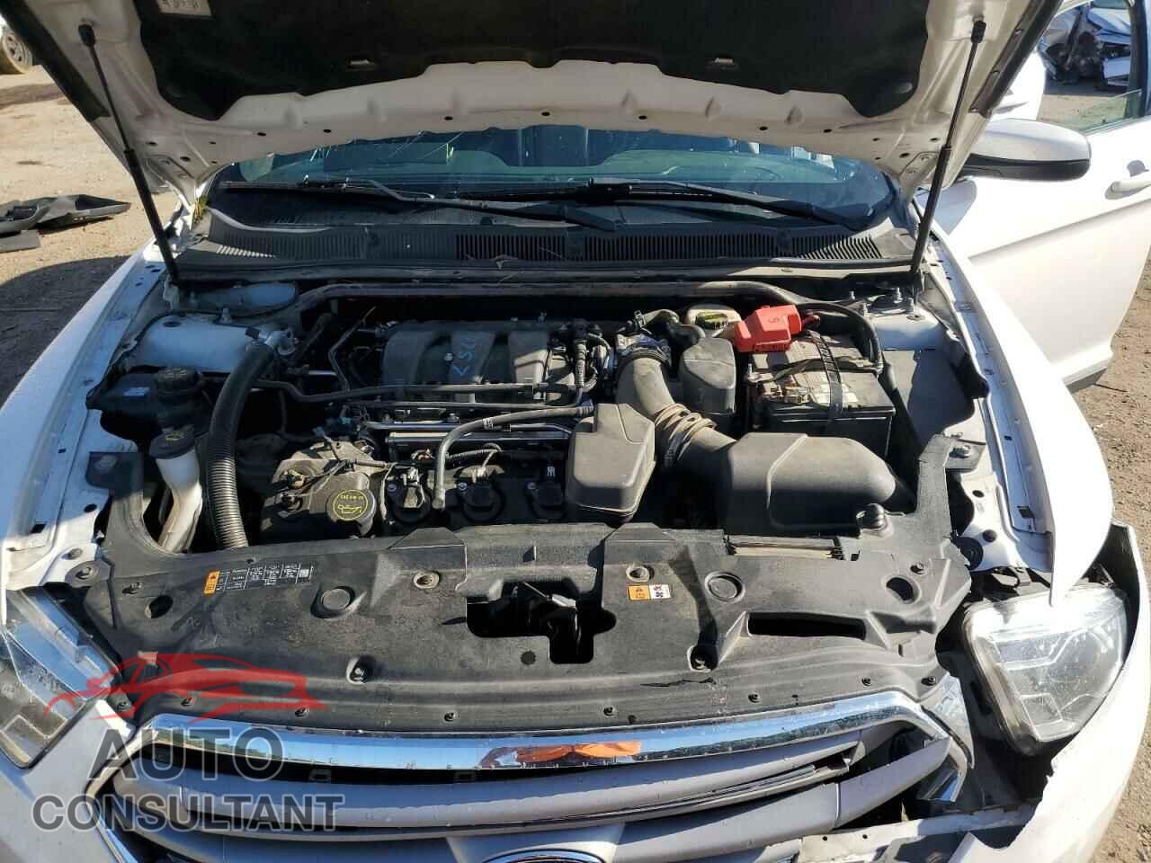 FORD TAURUS 2017 - 1FAHP2E80HG128630