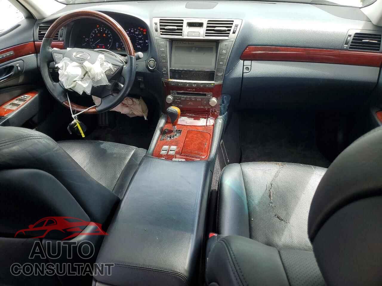 LEXUS LS460 2010 - JTHCL5EF3A5005596