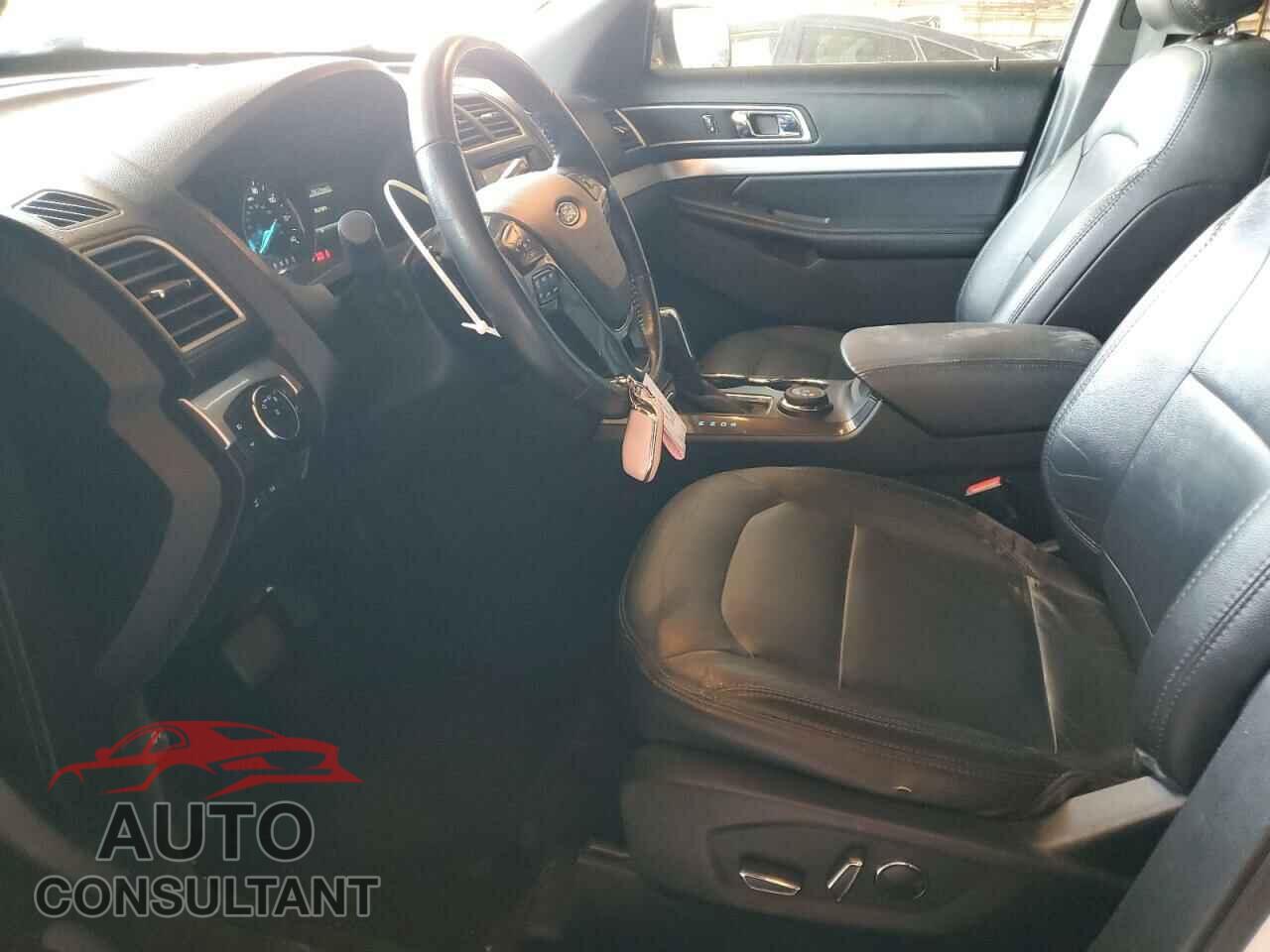 FORD EXPLORER 2017 - 1FM5K8D88HGD84705