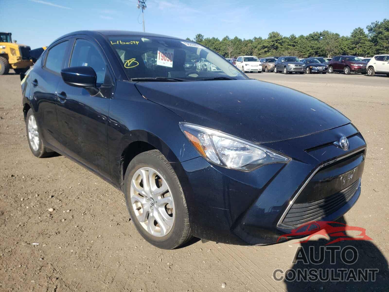 TOYOTA YARIS 2017 - 3MYDLBYV8HY177208