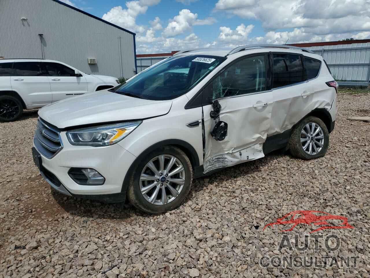 FORD ESCAPE 2017 - 1FMCU9J9XHUC95577