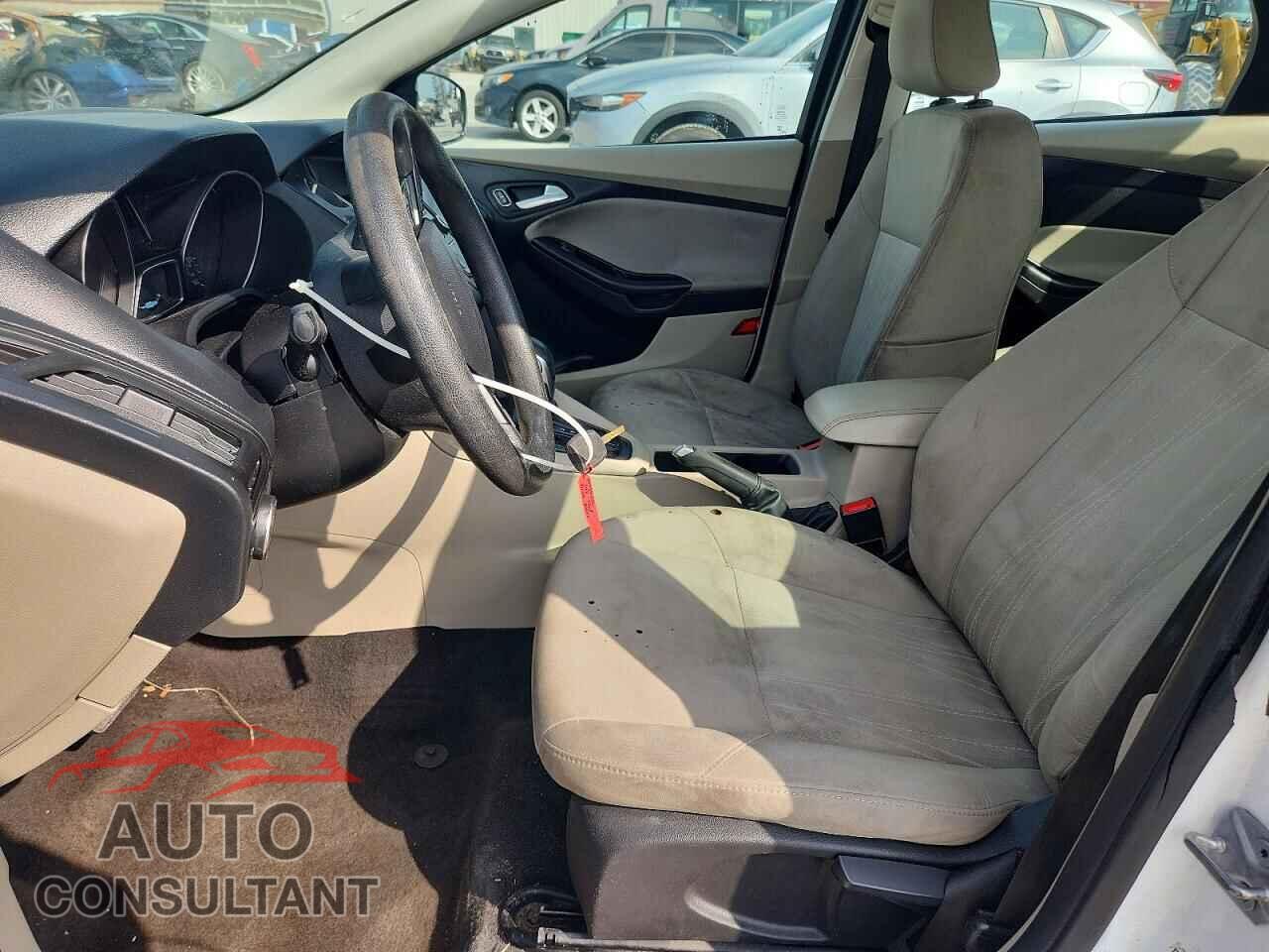 FORD FOCUS 2018 - 1FADP3F21JL206537