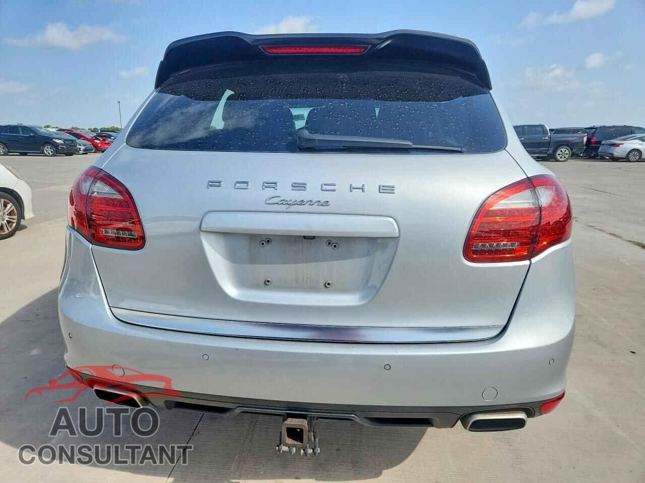 PORSCHE CAYENNE 2012 - WP1AA2A21CLA01088