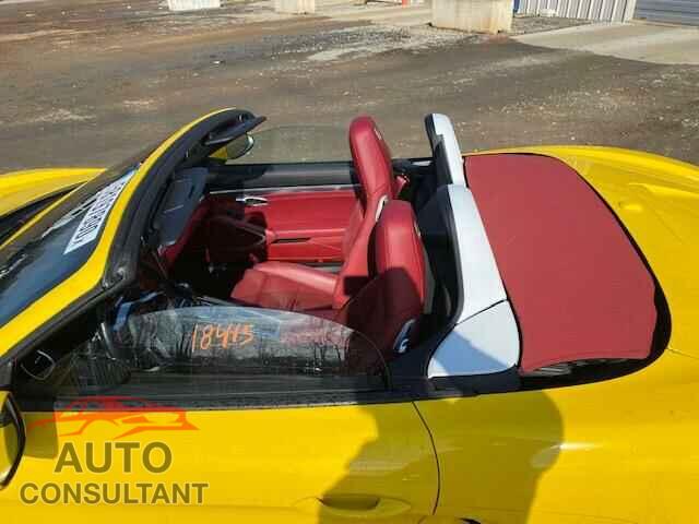 PORSCHE BOXSTER 2019 - WP0CB2A89KS228562