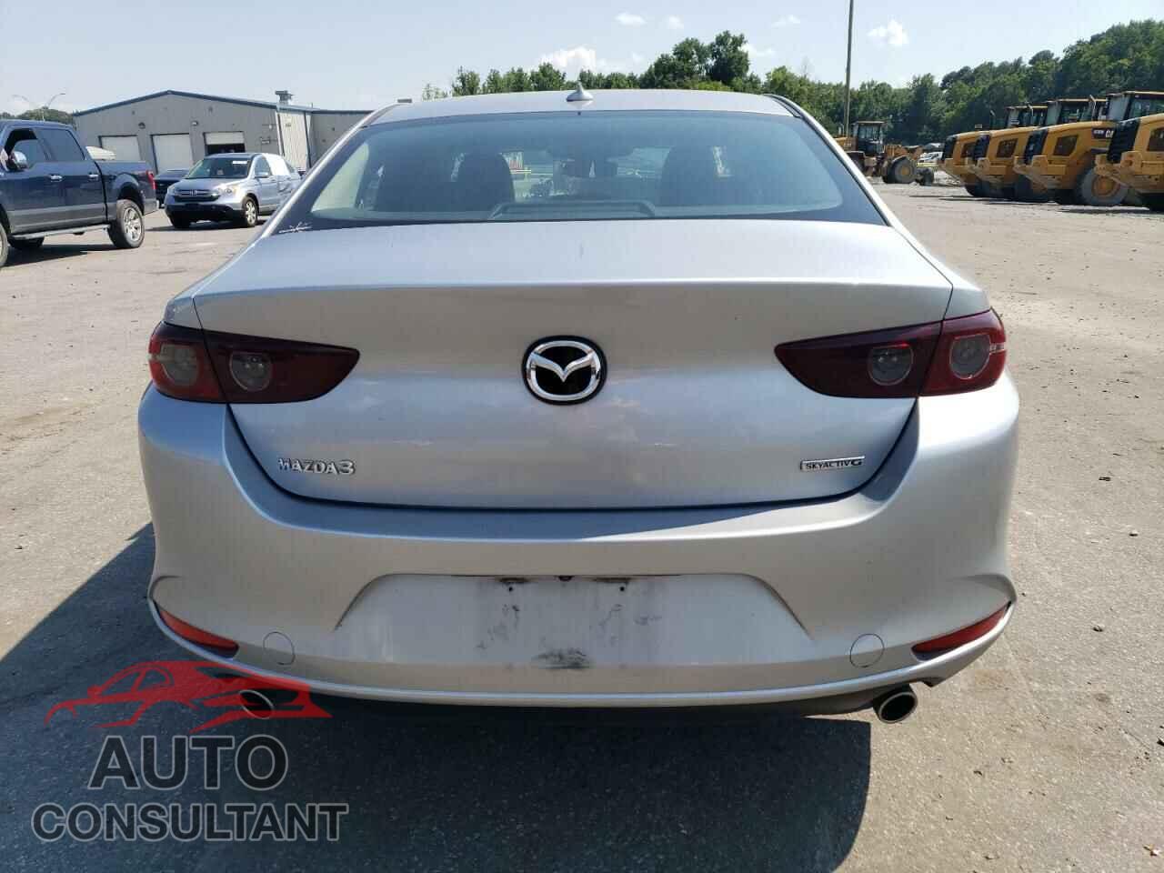 MAZDA 3 2019 - 3MZBPADL7KM113021
