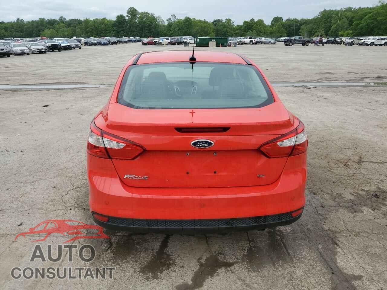 FORD FOCUS 2014 - 1FADP3F27EL148231