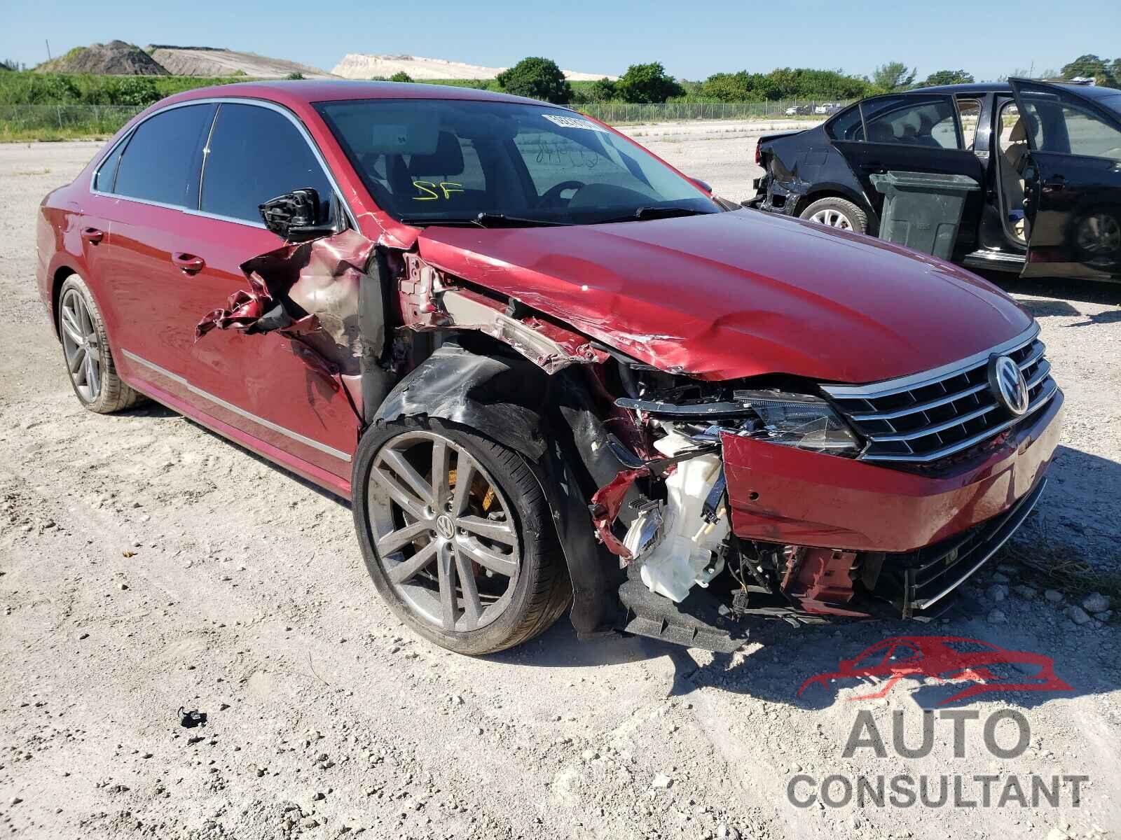 VOLKSWAGEN PASSAT 2017 - 1VWGT7A33HC054567