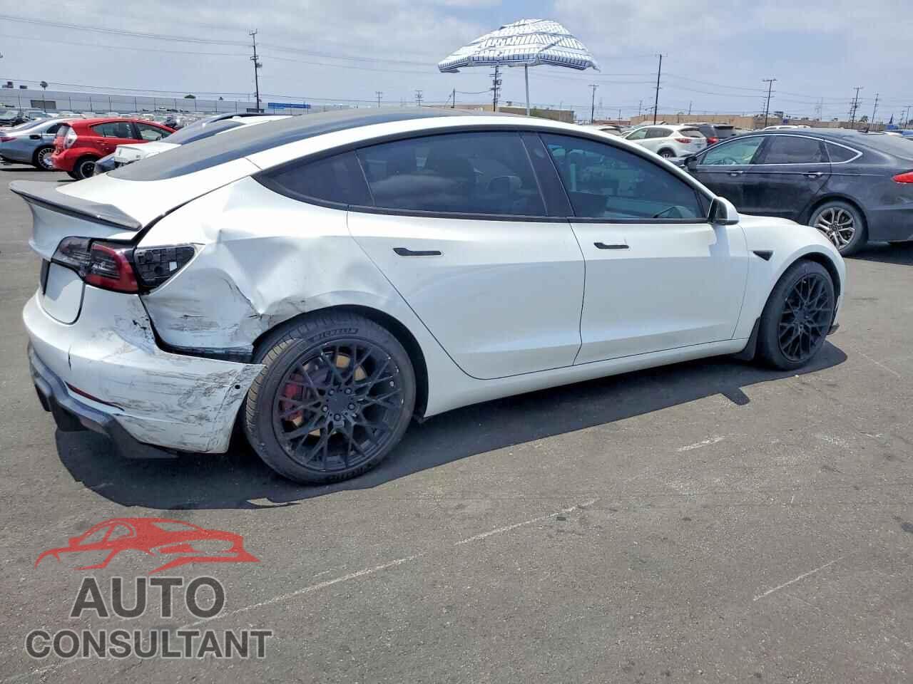 TESLA MODEL 3 2021 - 5YJ3E1EB2MF044720