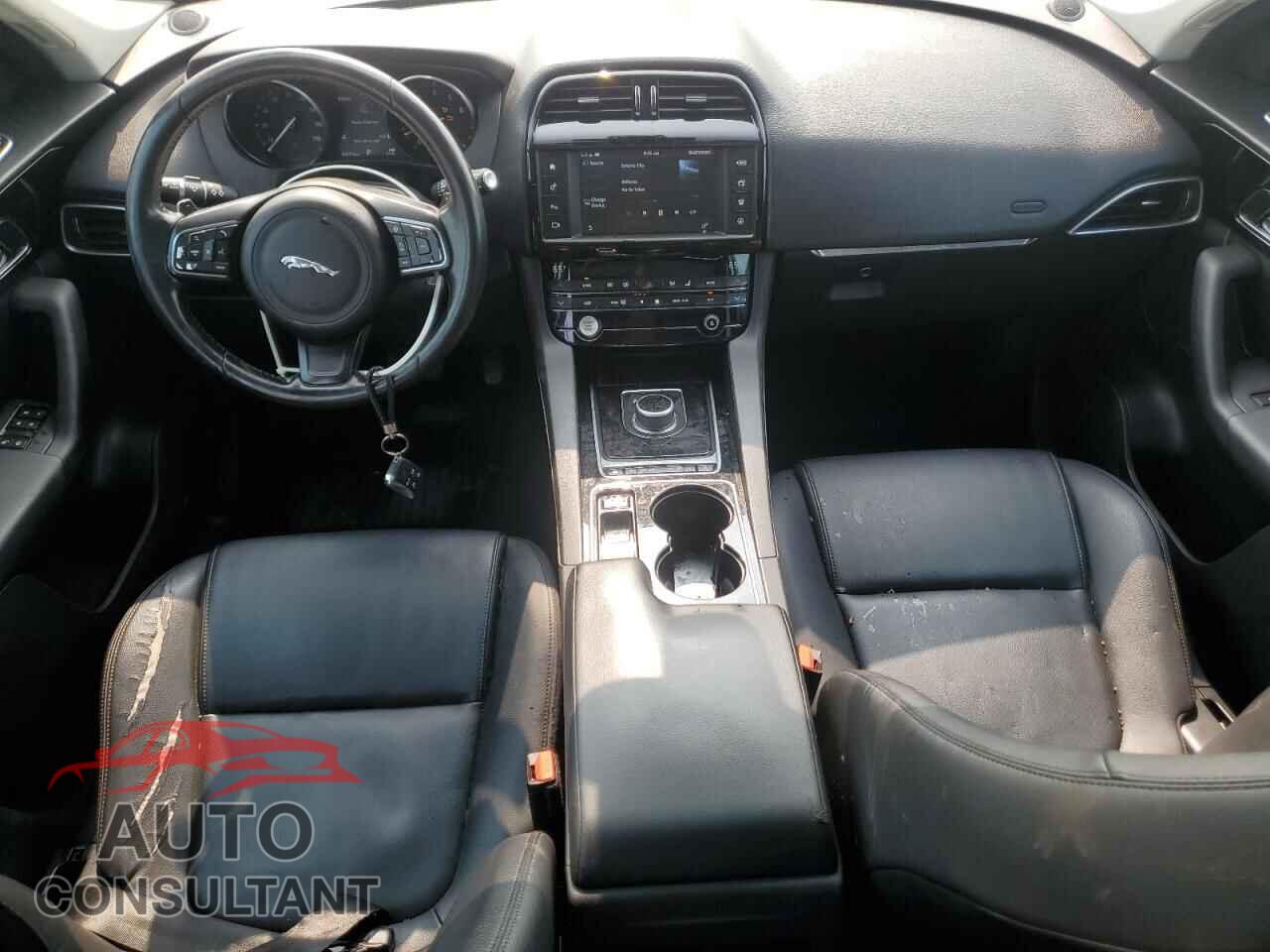 JAGUAR F-PACE 2017 - SADCJ2BV2HA083343