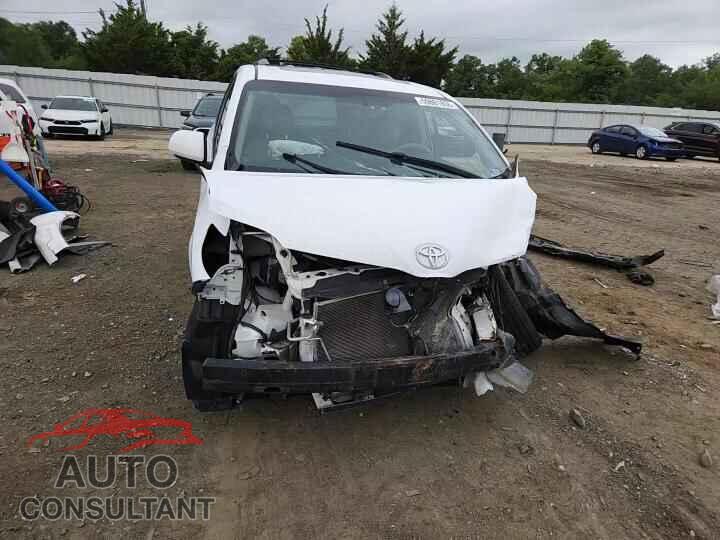 TOYOTA SIENNA 2011 - 5TDYK3DC7BS172030