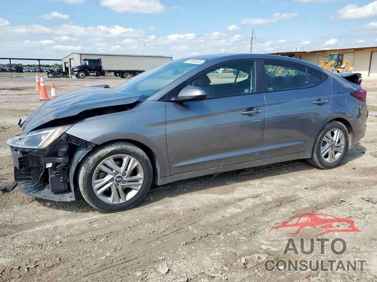 HYUNDAI ELANTRA 2019 - 5NPD84LF4KH408119