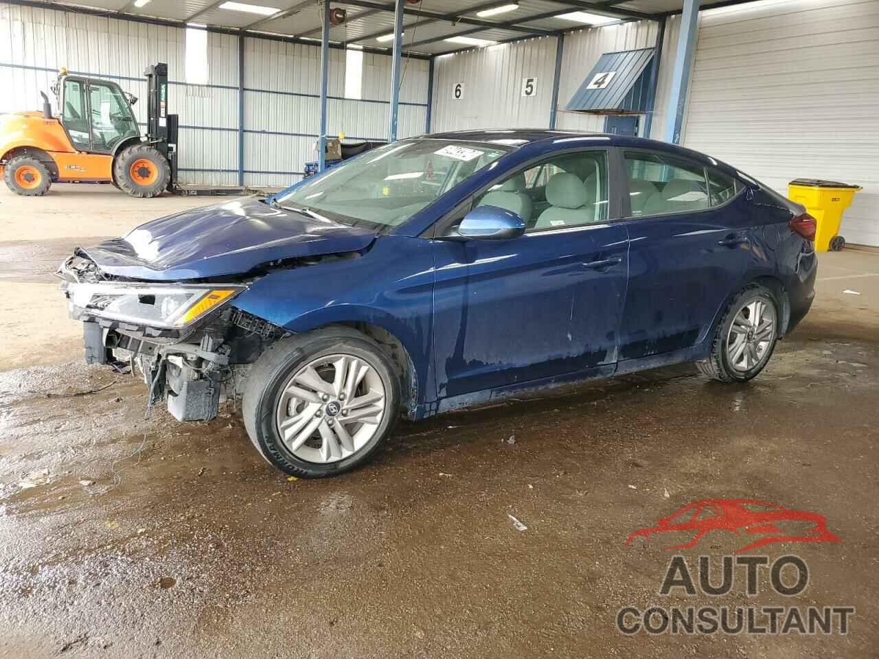 HYUNDAI ELANTRA 2019 - 5NPD84LF7KH448629