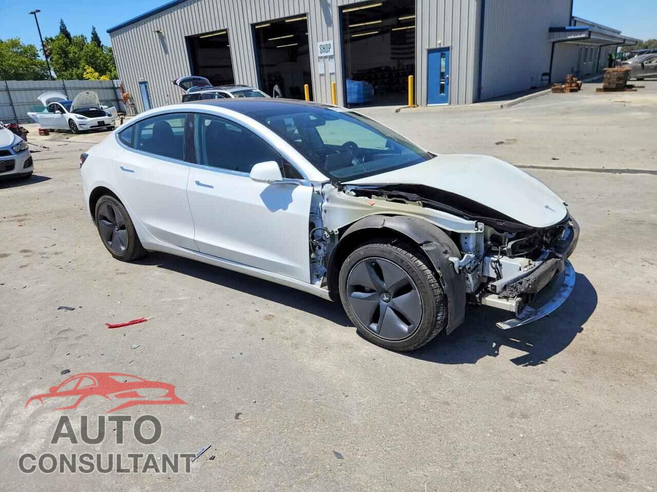 TESLA MODEL 3 2018 - 5YJ3E1EA0JF044573