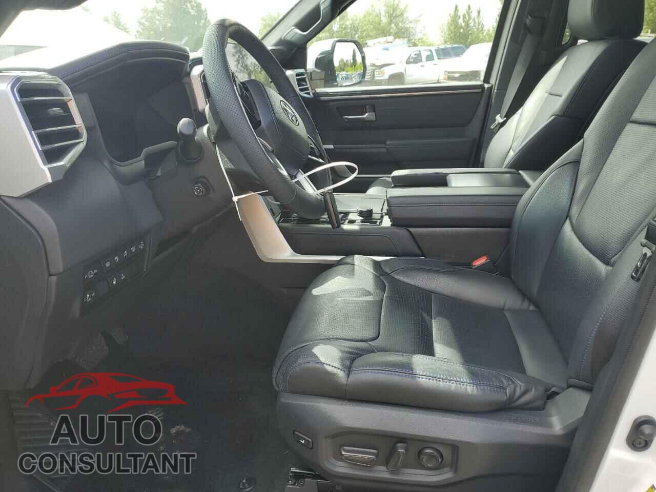 TOYOTA SEQUOIA 2024 - 7SVAAABA1RX026906