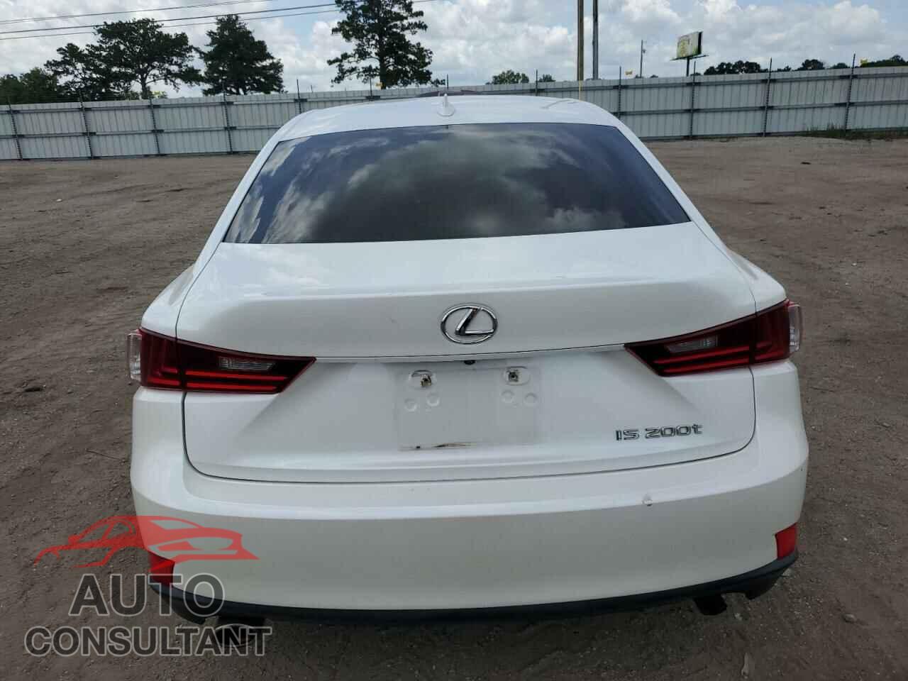 LEXUS IS 2016 - JTHBA1D26G5020076