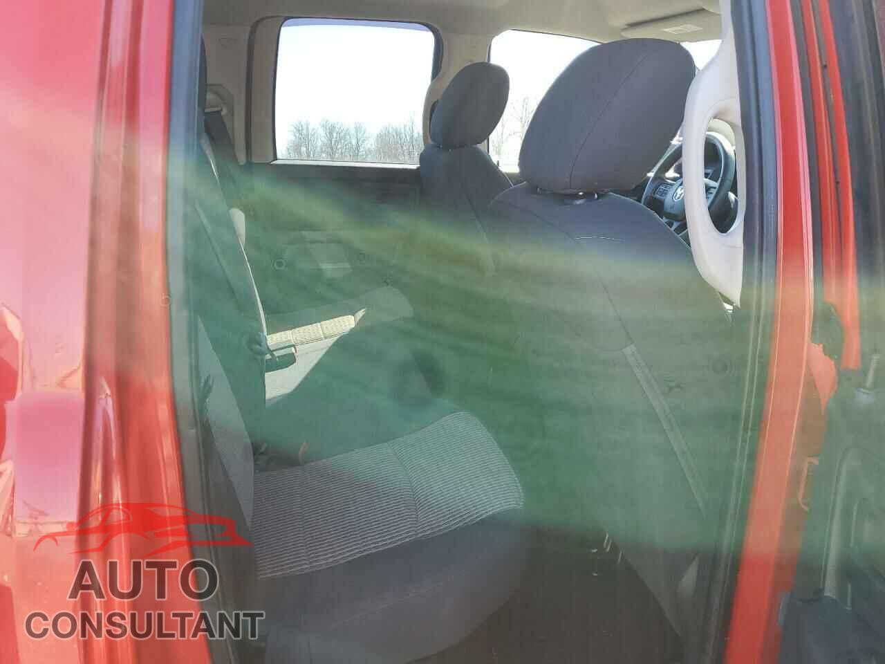 DODGE RAM 1500 2012 - 1C6RD7FP7CS303835