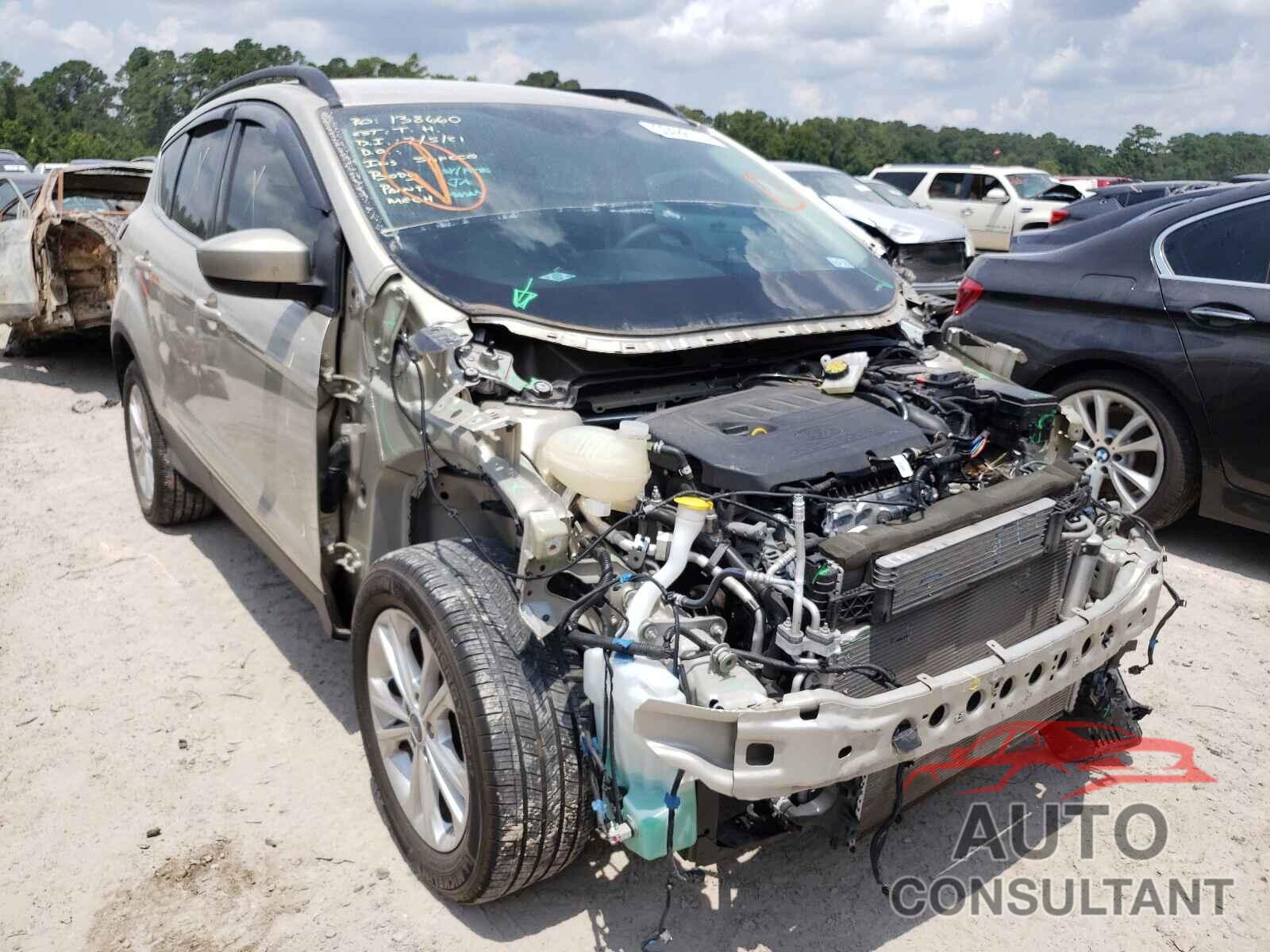 FORD ESCAPE 2018 - 1FMCU0GD2JUA96892