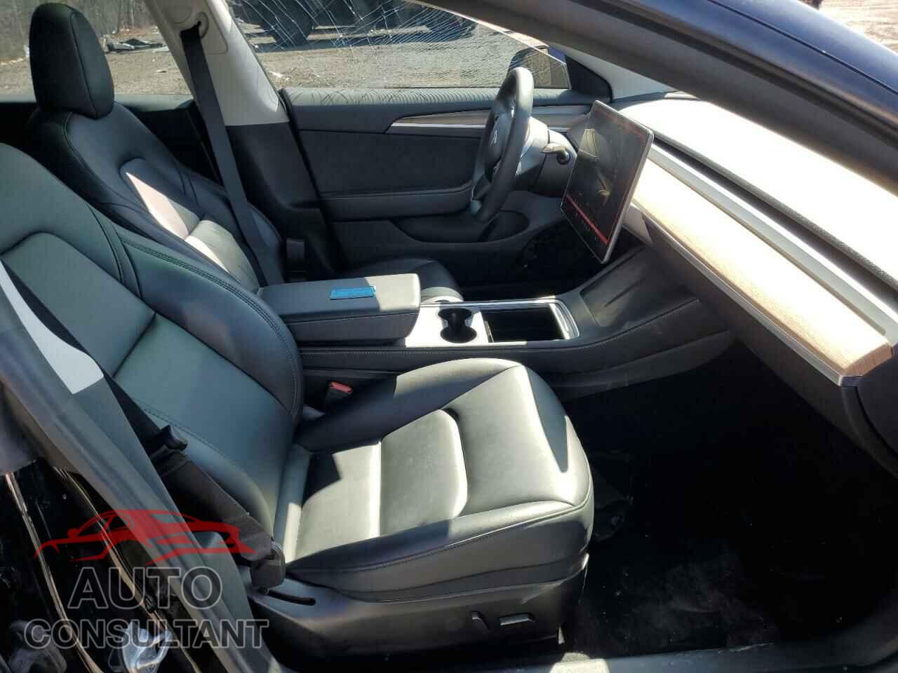 TESLA MODEL 3 2023 - LRW3E1FA5PC920846