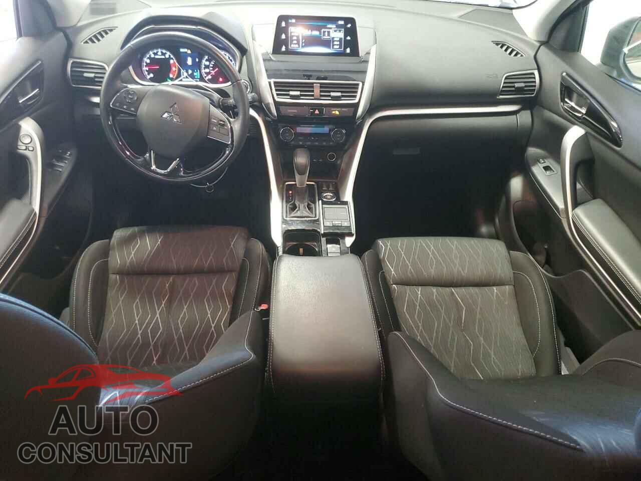 MITSUBISHI ECLIPSE 2019 - JA4AT5AA2KZ048334