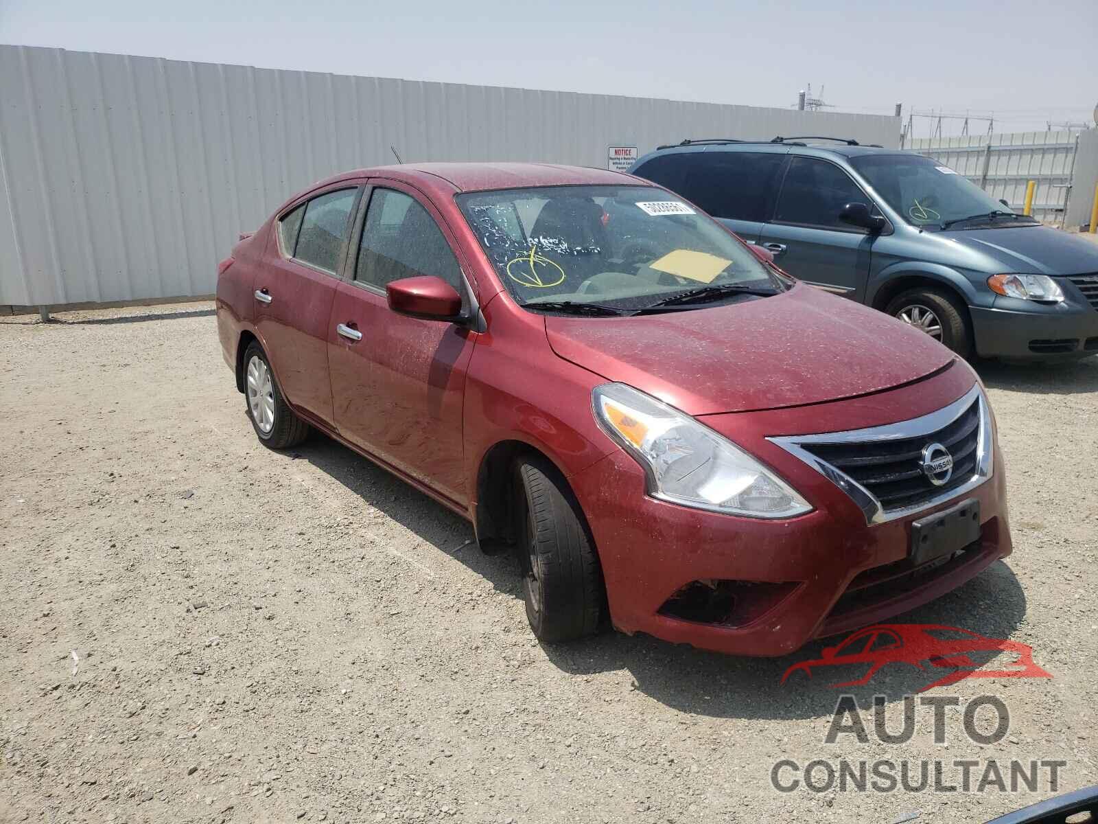 NISSAN VERSA 2017 - 3N1CN7AP4HL831652
