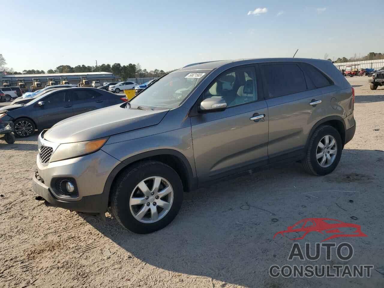 KIA SORENTO 2011 - 5XYKT3A15BG042122
