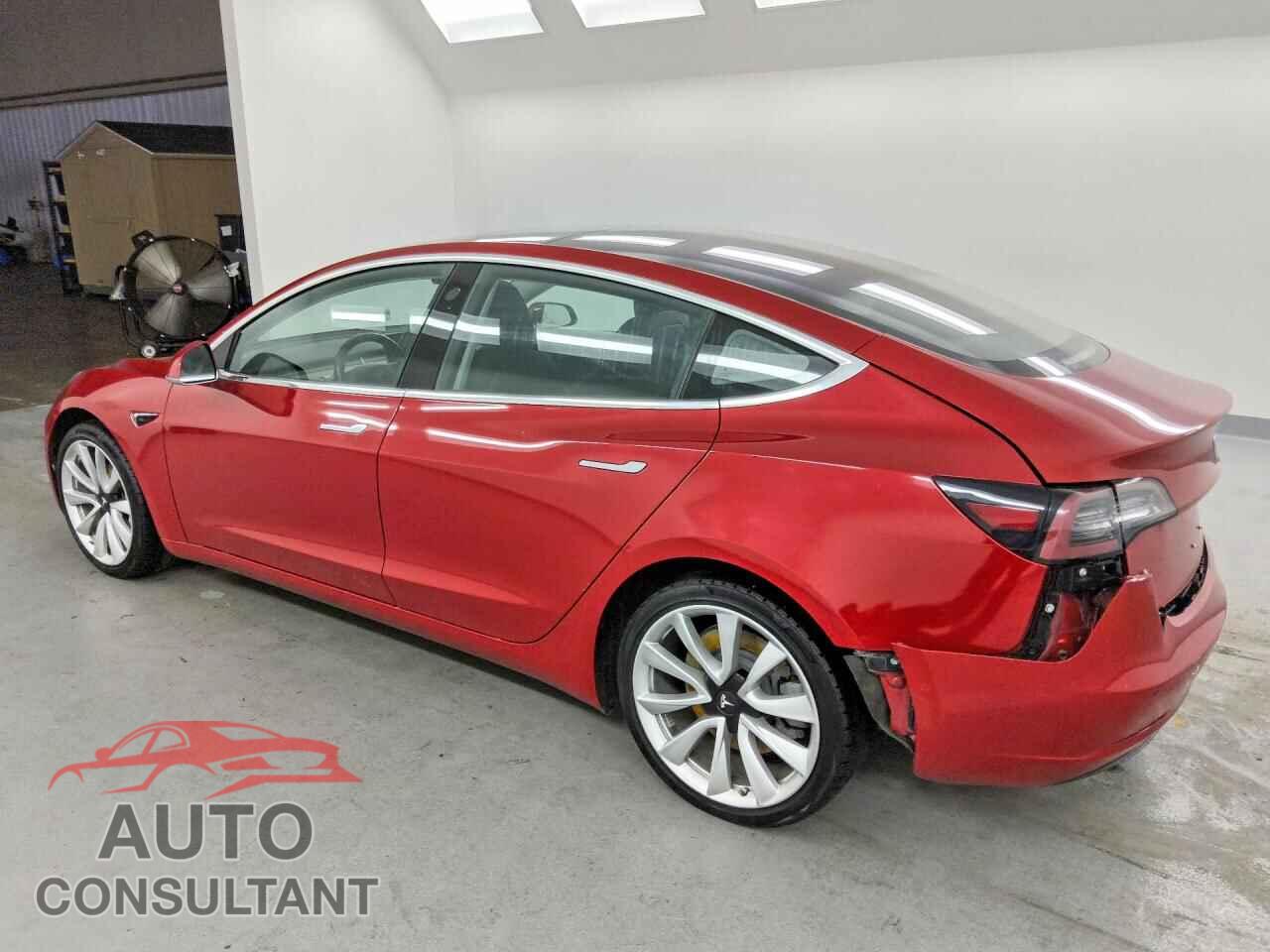TESLA MODEL 3 2018 - 5YJ3E1EA0JF048753