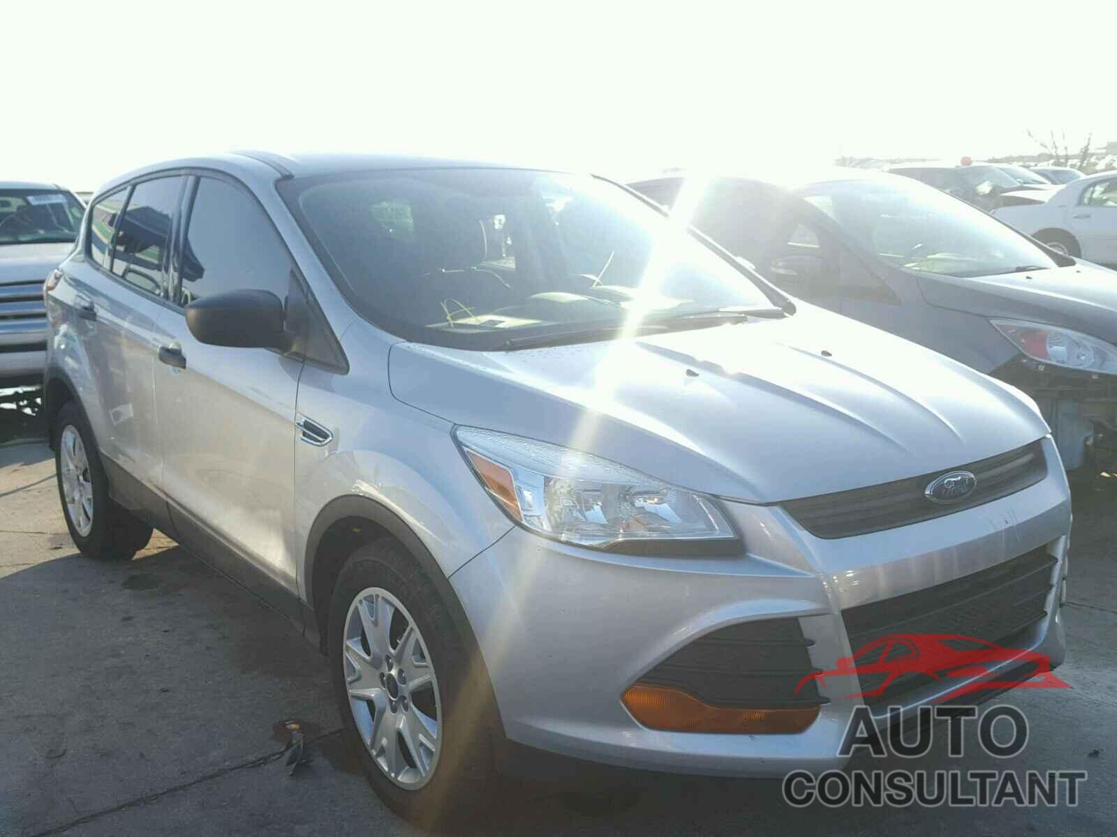 FORD ESCAPE 2016 - 1FMCU0F70GUB82044