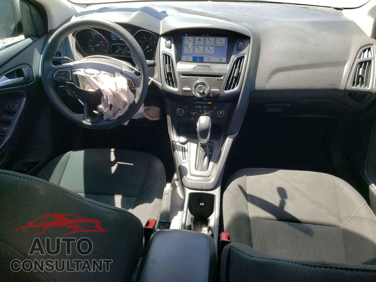 FORD FOCUS 2017 - 1FADP3M22HL332886