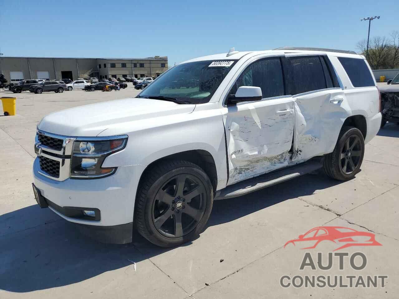 CHEVROLET TAHOE 2017 - 1GNSCBKC3HR319197