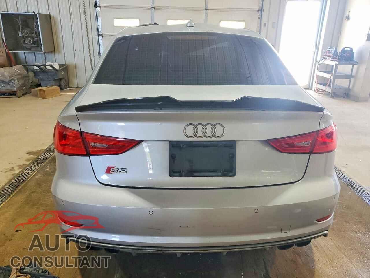 AUDI A3 2015 - WAUBFGFF6F1060280