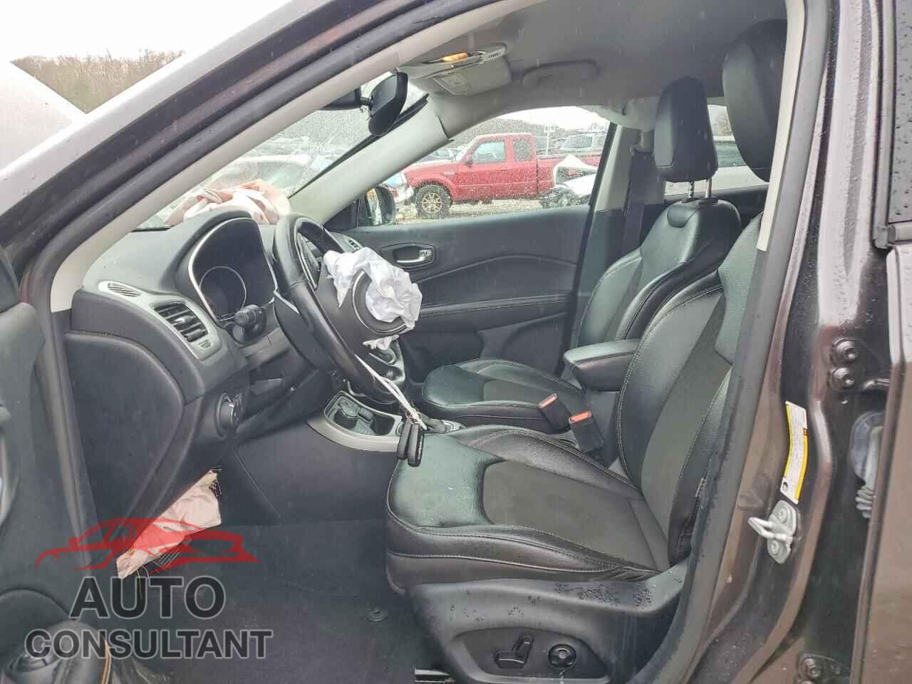 JEEP COMPASS 2021 - 3C4NJDBB0MT504002
