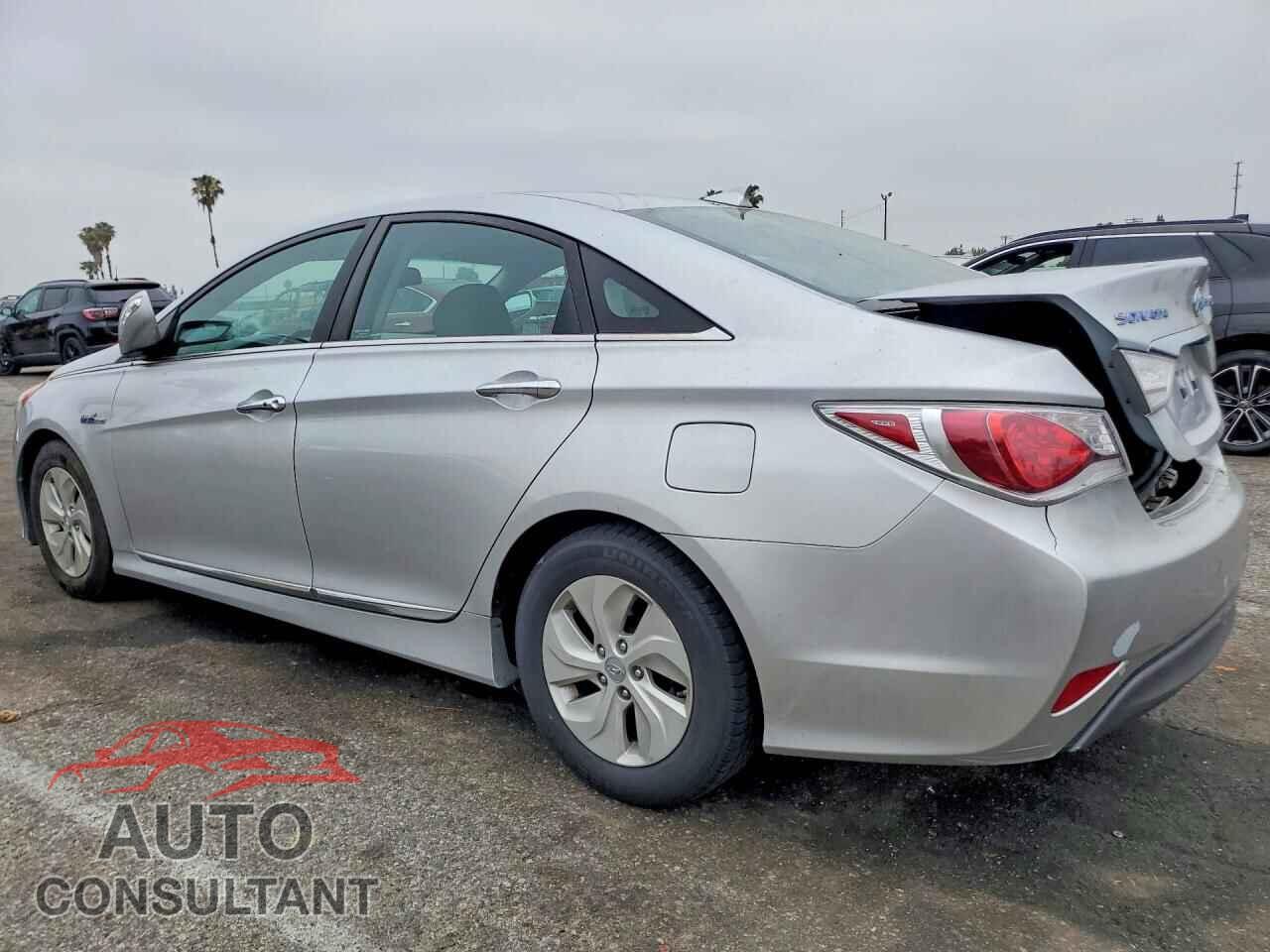 HYUNDAI SONATA 2013 - KMHEC4A43DA064471