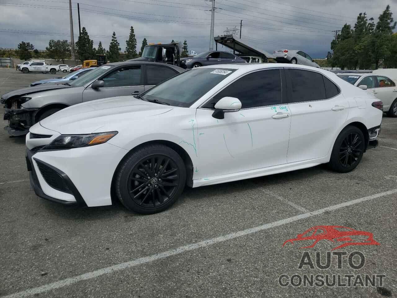 TOYOTA CAMRY 2021 - 4T1T11AK5MU546870