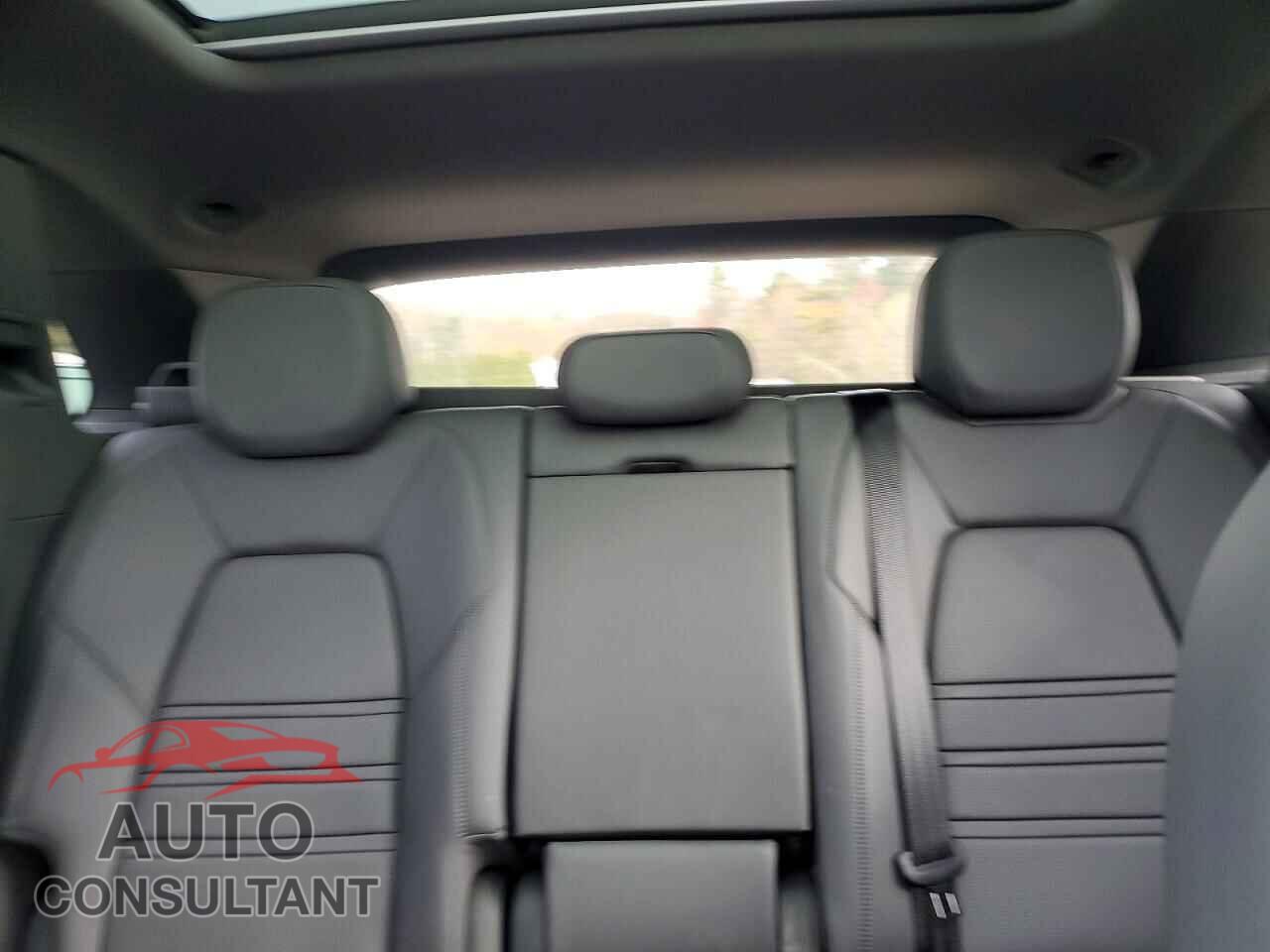 PORSCHE CAYENNE 2019 - WP1AA2AY0KDA12578