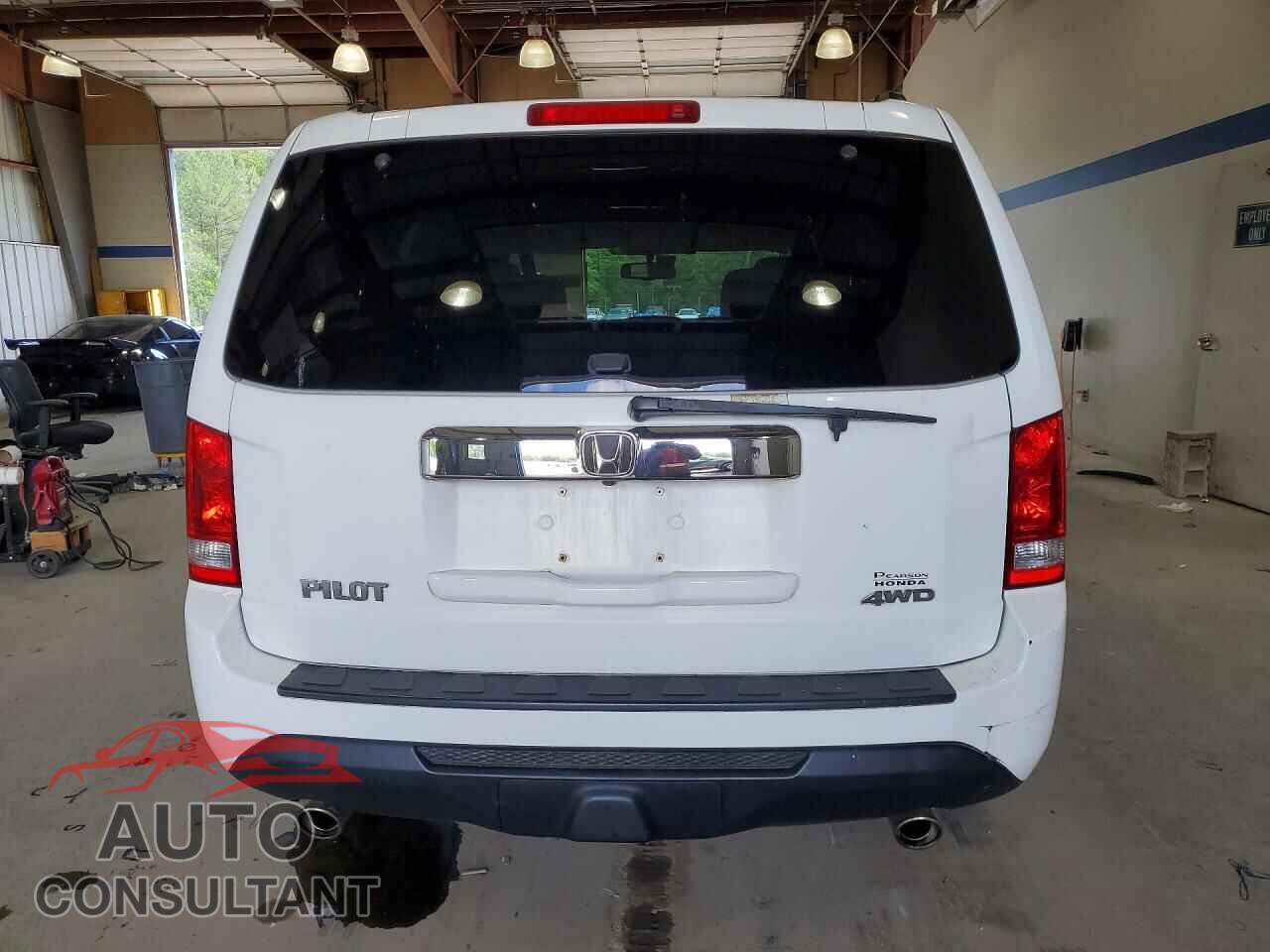 HONDA PILOT 2013 - 5FNYF4H58DB017130