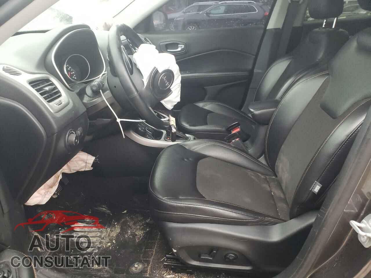 JEEP COMPASS 2018 - 3C4NJDBBXJT200980