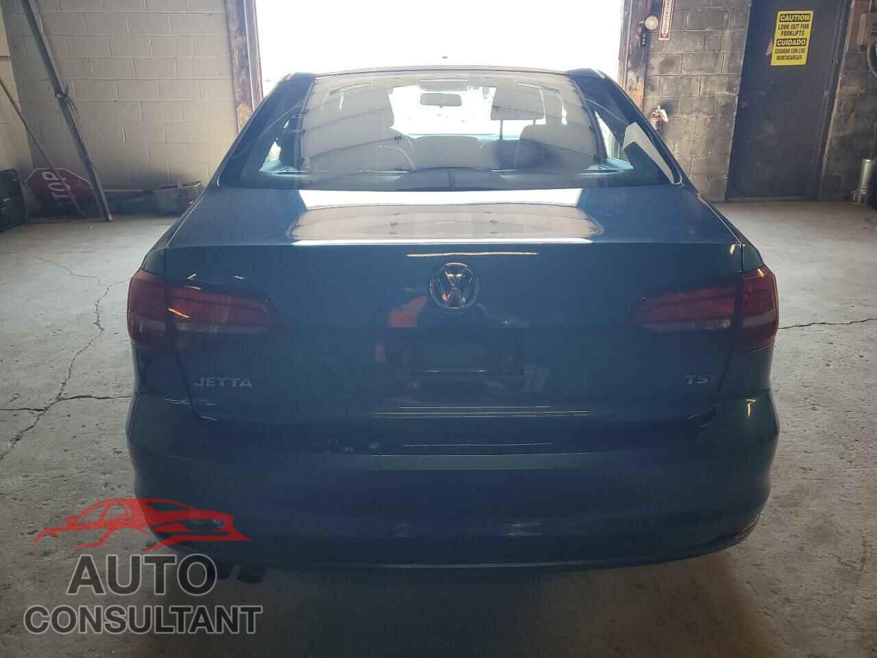 VOLKSWAGEN JETTA 2017 - 3VW2B7AJXHM370459