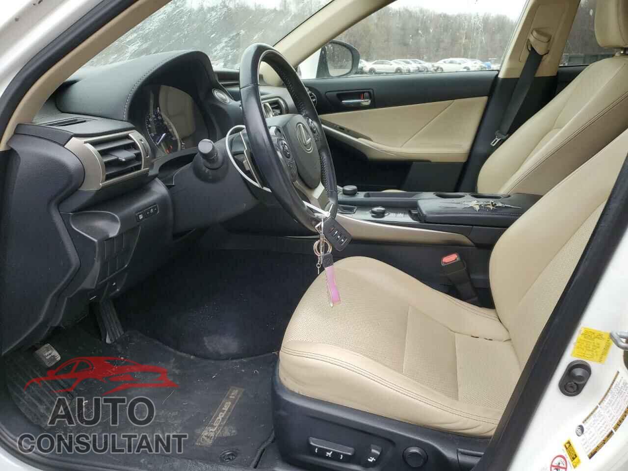 LEXUS IS 2014 - JTHCF1D24E5002467