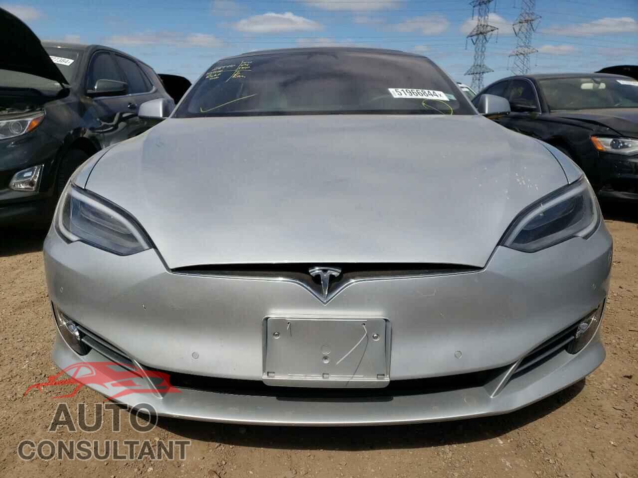 TESLA MODEL S 2018 - 5YJSA1E40JF270310