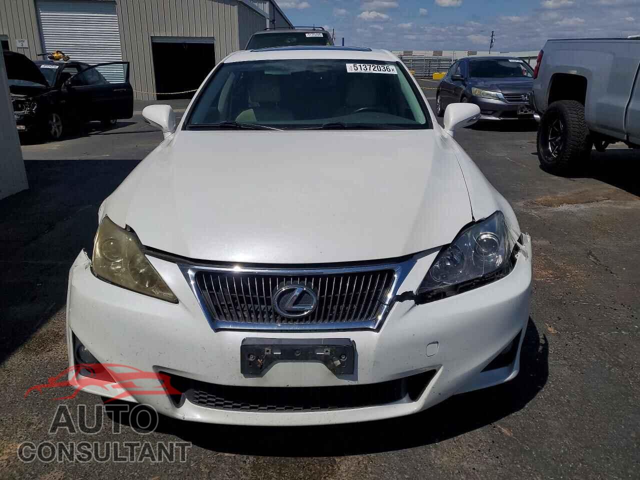 LEXUS IS 2011 - JTHBF5C2XB5139946