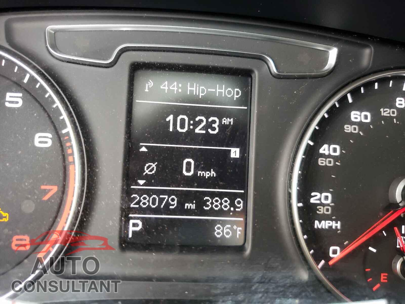 AUDI Q3 2018 - WA1BCCFS4JR016882