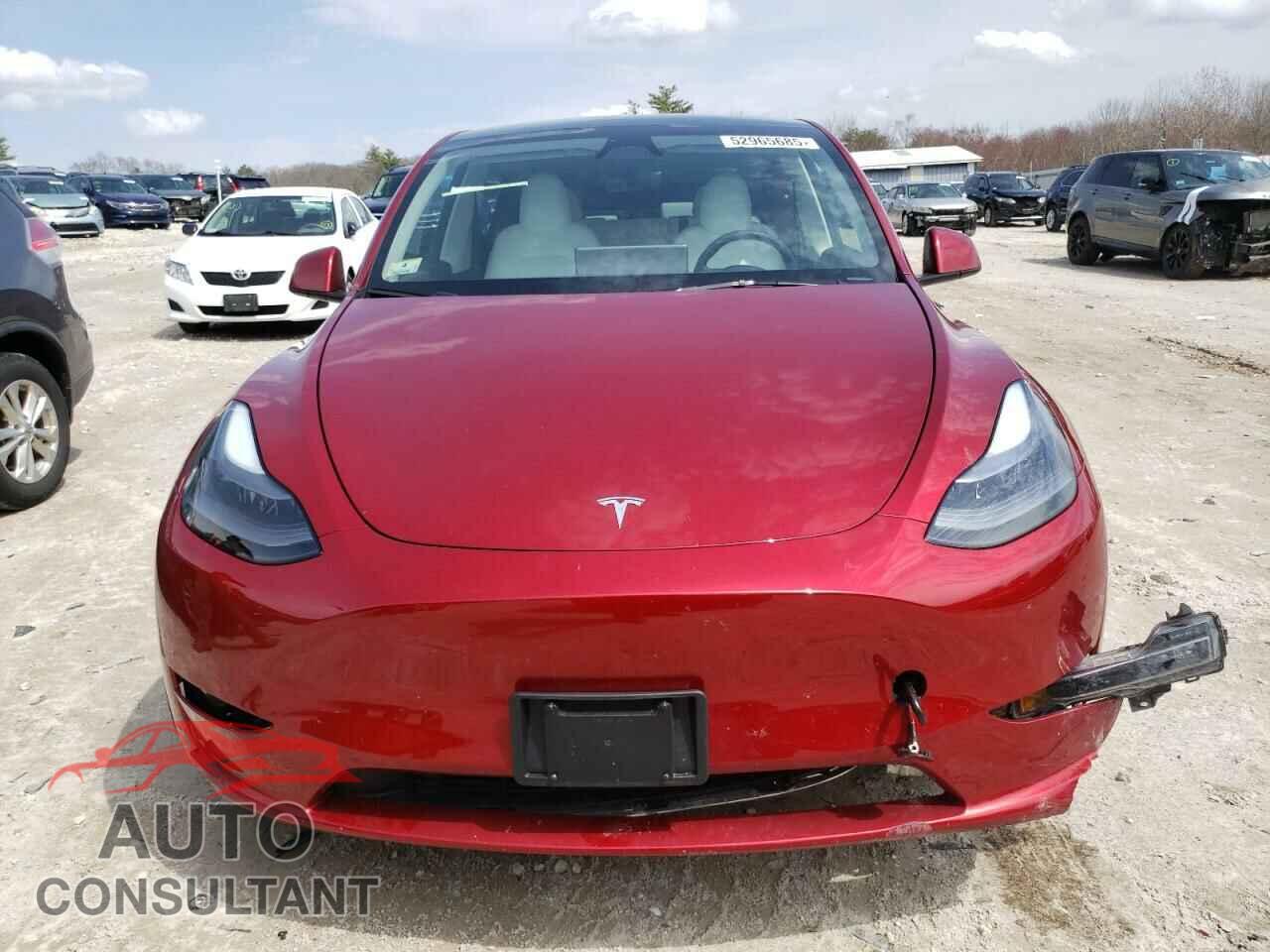 TESLA MODEL Y 2024 - 7SAYGAEE2RF048805