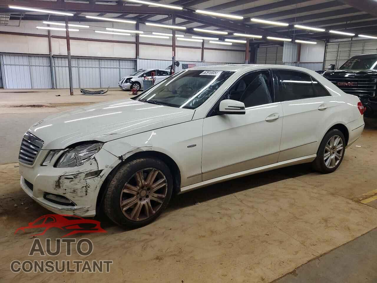 MERCEDES-BENZ E-CLASS 2012 - WDDHF5KB0CA559498